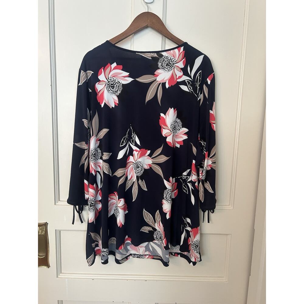 Catherines Tropical Floral Stretch Blouse Womens Size 3X Blue Classic Comfort - Picture 3 of 8